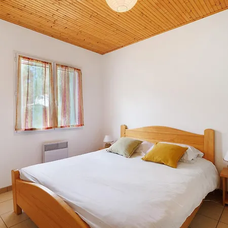 Holiday home Les Amourettes